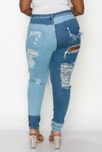 Load image into Gallery viewer, Patch Jeans
